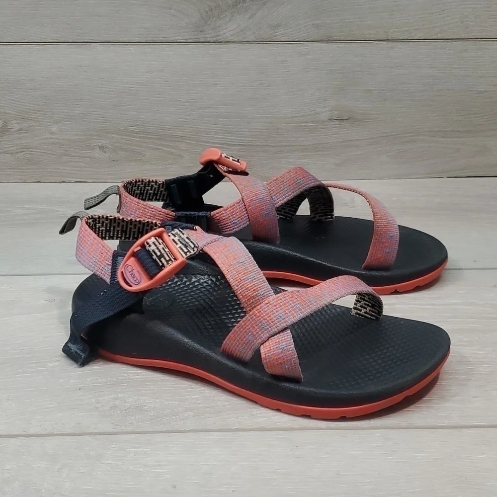 Chaco Youth Big Girl Outdoor Hiking Sandals Flats shoes sz 4